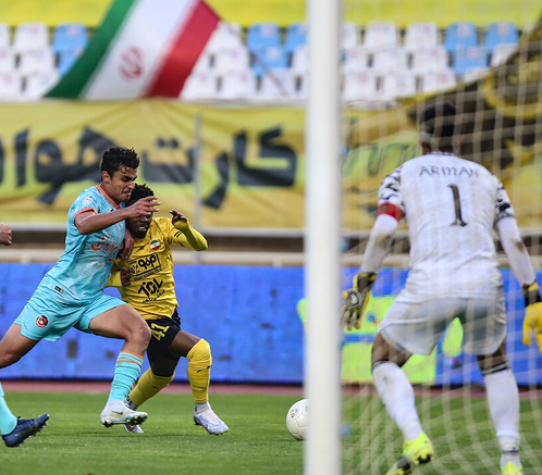 سپاهان با برد مس کرمان به مرحله بعدی جام حذفی صعود کرد